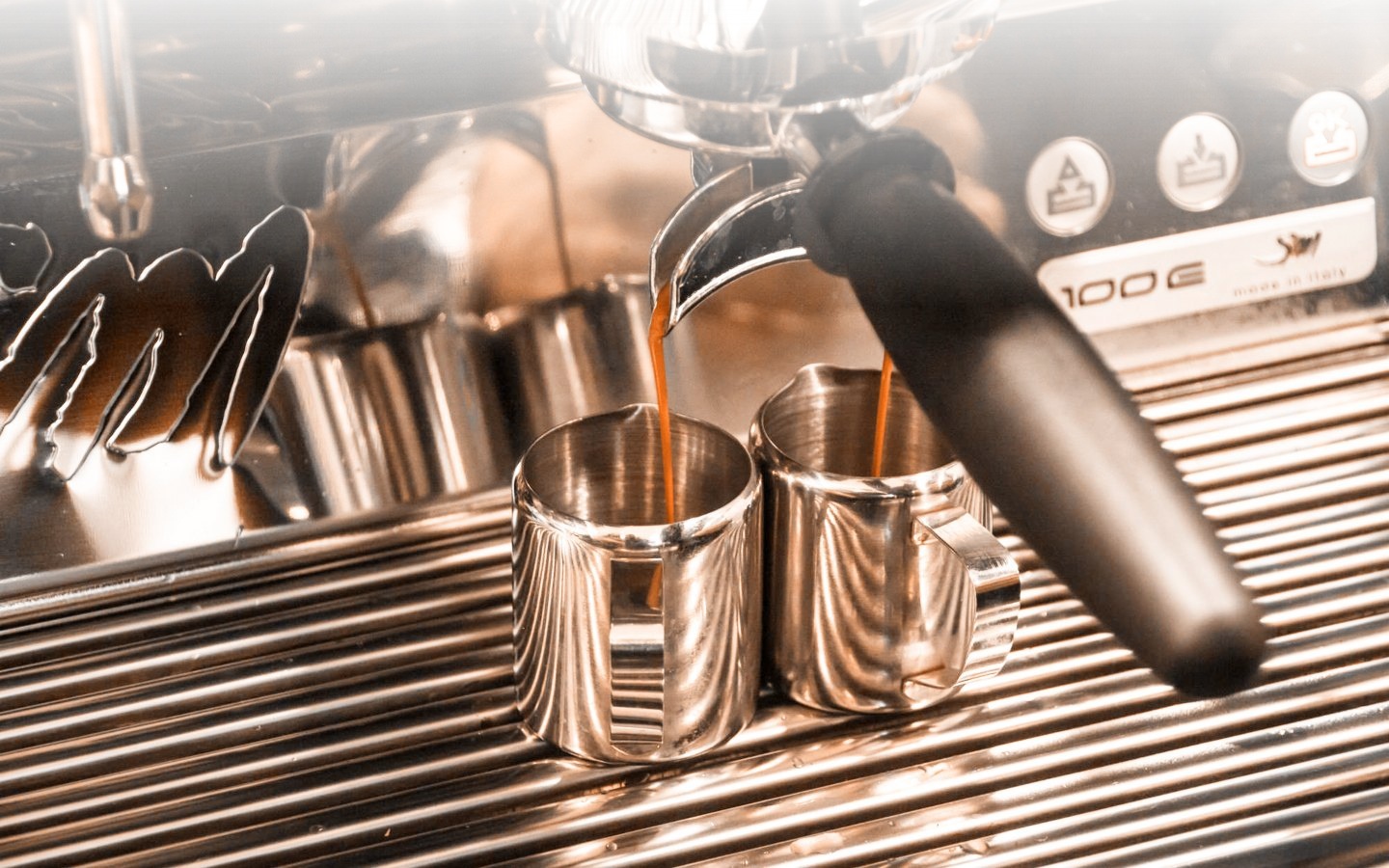 gap-lillis-cafe_02.jpg
