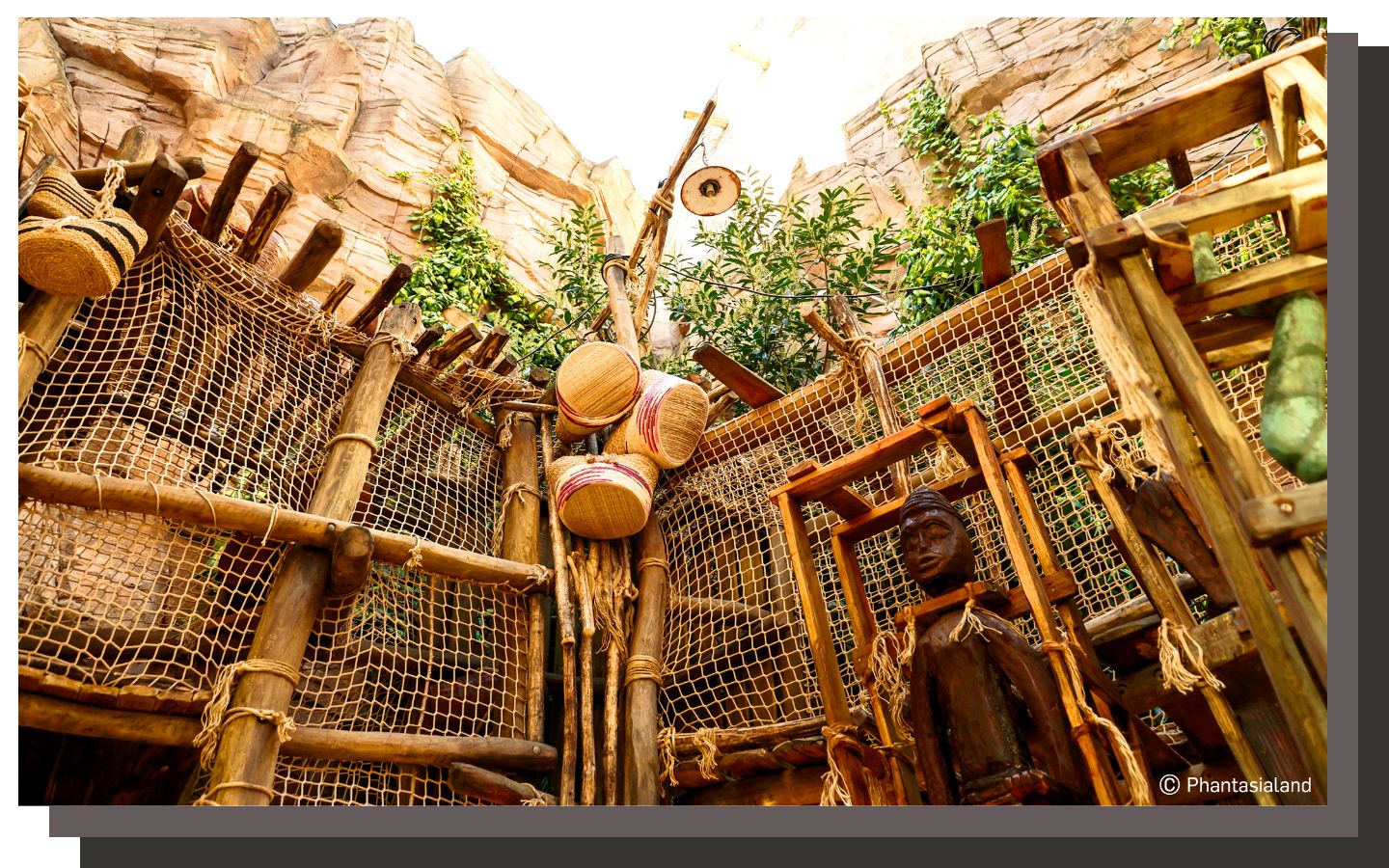 Download phantasialand-attraktionen-moptis-monkey-depot.zip